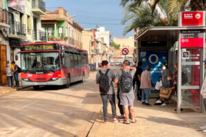 emt adapta las lineas 9, 23 y 27 para llegar a los pueblos afectados por la dana