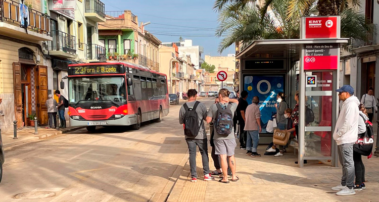 emt adapta las lineas 9, 23 y 27 para llegar a los pueblos afectados por la dana